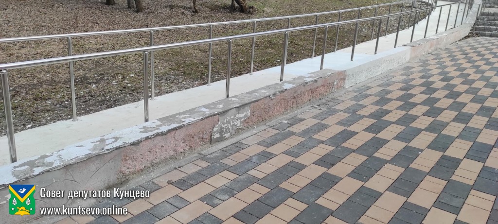 Благоустройство территории у храма «Неувядаемый Цвет» в Рублево не пережило первую же зиму. 9 Благоустройство территории у храма «Неувядаемый Цвет» в Рублево не пережило первую же зиму. 9