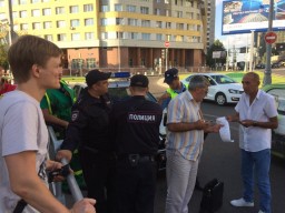 Совет депутатов провел рейд по борьбе с нарушителями правил парковки в районе м. Молодежная.