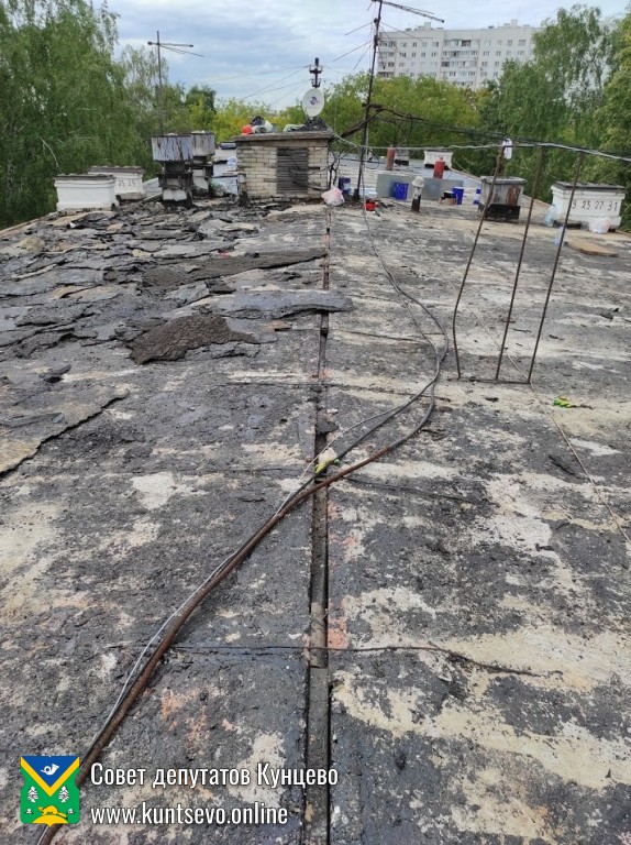 Провели проверку работ по капитальному ремонту на Новорублевской 13 10 Провели проверку работ по капитальному ремонту на Новорублевской 13 10